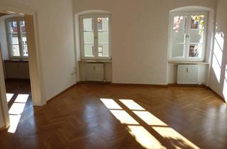 Wohnung mieten in Utzschneiderstraße, 80469 Ludwigsvorstadt-Isarvorstadt, Stilvoll leben am Viktualienmarkt – 3-Zimmer-Altbauwohnung