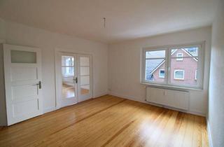 Wohnung mieten in 27476 Cuxhaven, Erstbezug nach Sanierung: Strandnahe 4-Zimmer-Altbauwohnung mit Einbauküche zur Miete