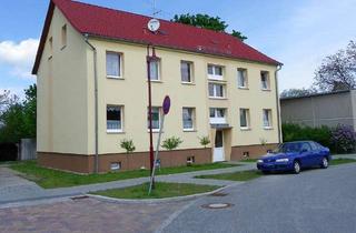 Wohnung mieten in Rhinower Straße, 14715 Seeblick, Gemütliche 2-Raum Wohnung im Grünen, Seenähe