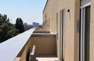 Wohnung mieten in Landsberger Allee 319, 13055 Alt-Hohenschönhausen, Freier Blick in 3-Zimmer-Dachgeschoss mit 2 Terrassen