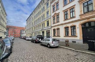 Wohnung mieten in Schopenhauer Str., 39108 Stadtfeld Ost, Lichtdurchflutete Dachgeschosswohnung mit Weitblick – EBK, WG geeignet, großes Bad mit Fenster!