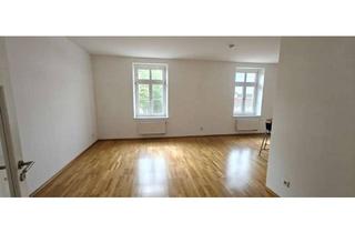 Wohnung mieten in 84359 Simbach, Exklusive 3-Zimmer Mietwohnung in zentraler Lage Altbau – Denkmalschutz mit Aufzug - M542