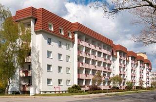 Wohnung mieten in Claus-Von-Stauffenberg-Straße 12, 02977 Hoyerswerda, Praktisch wohnen: 3 Räume, Balkon, Fensterbad