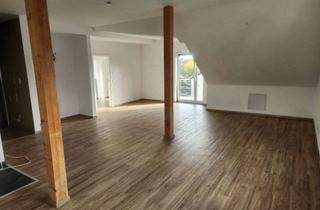 Wohnung mieten in Enzianweg, 93073 Neutraubling, Helle 3,5-Zimmer Dachgeschosswohnung mit Balkon in Neutraubling für Haustierhalter