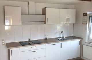 Wohnung mieten in Burgbergstr. 13, 74532 Ilshofen, Gemütliche 3,5 Zimmer- Dachgeschosswohnung, Einbauküche, Niedrigenergiehaus.