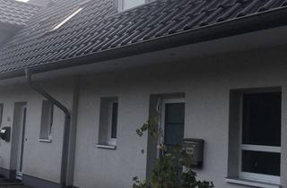 Reihenhaus kaufen in 24536 Einfeld, Geräumiges und neuwertiges 4-Zimmer-Reihenhaus zur Miete in Neumünster