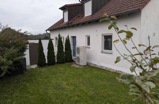 Haus kaufen in 91341 Röttenbach, Röttenbach: Charmantes 2-Familienhaus zur Selbstnutzung und Kapitalanlage