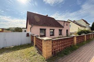 Haus kaufen in 16230 Britz, IM HERZEN VON BRITZ | Charmantes Wohnhaus mit einer großzügigen Grundstücksfläche von 1280 qm!