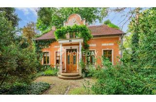 Villa kaufen in 15370 Petershagen, Charmante Villa mit Geschichte und Zukunft – Familienidyll mit 5 Zimmern und großem Grundstück
