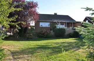 Haus kaufen in 31224 Peine, Bungalow mit Vollkeller, 2 x Garage, Großcarport und Klimaanlage in Peine-Woltorf