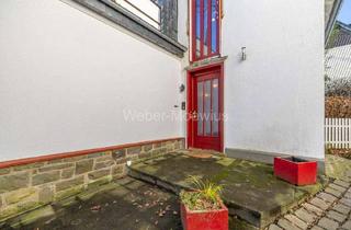 Einfamilienhaus kaufen in 53809 Ruppichteroth, ***Liebhaber-Objekt*** Einfamilienhaus im Zentrum von Ruppichteroth