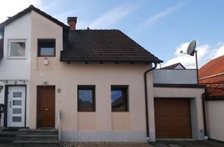 Doppelhaushälfte kaufen in 87724 Ottobeuren, Stilvoll modernisierte, behagliche Doppelhaushälfte in ruhiger Innenstadtlage