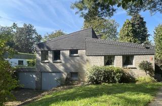 Haus kaufen in 52525 Heinsberg, Heinsberg-Grebben: Architektenhaus in Split-Level-Bauweise auf großem Grundstück!