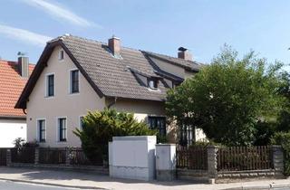 Einfamilienhaus kaufen in 96129 Strullendorf, Großzügiges Einfamilienhaus in zentraler Lage von Strullendorf