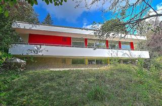 Villa kaufen in 82152 Krailling, KRAILLING: BAUHAUS-VILLA IM WÜRMTAL - MIT VIEL POTENZIAL!