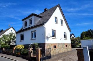 Haus kaufen in 35444 Biebertal, 35444 Biebertal, Rodheim-BieberWohnhaus mit großem Garten, Doppelgarage und Nebengebäude in ruhi