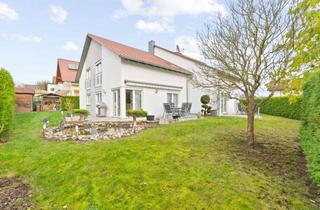 Einfamilienhaus kaufen in 74177 Bad Friedrichshall, Ihr neues Zuhause in Bad Friedrichshall – elegantes Einfamilienhaus mit Einliegerwohnung in Top Lage