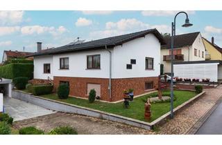 Haus kaufen in 55595 Sponheim, Familienidylle in Sponheim – Bungalow mit Garten, Pool und Einliegerwohnung