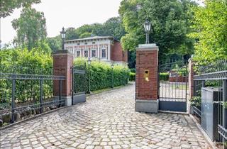 Haus mieten in 25548 Kellinghusen, Historisches Anwesen auf Parkgrundstück