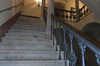 Anlageobjekt in 08648 Bad Brambach, Ein Wohntraum kann wahr werden.Das Schloss zum Verlieben.