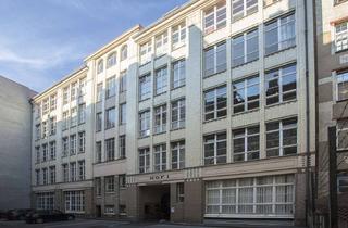 Gewerbeimmobilie mieten in Paul-Lincke-Ufer 42/43, 10999 Kreuzberg, Blick über Berlin - Loft mit Dachterrasse