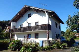 Haus kaufen in 83317 Oberteisendorf, Vermietetes Zweifamilienhaus mit Entwicklungspotenzial in idyllischer Lage von Oberteisendorf