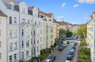 Wohnung kaufen in 30163 List, Stilvoll wohnen im Herzen der List – Eigentumswohnung mit Altbauflair, Kamin und Balkon