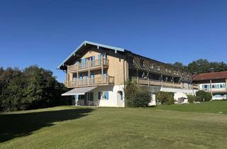 Wohnung kaufen in Obermoosen 10, 83236 Übersee, Idyllische 3-Zimmer-Wohnung mit zwei Terrassen, Pool & Sauna am Chiemsee