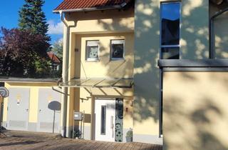 Einfamilienhaus kaufen in 91438 Bad Windsheim, 640000 € - 166 m² - 5.0 Zi.Familienidyll: Modernes Einfamilienhaus in ruhiger, grüner Lage – Privat