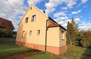 Haus kaufen in 92694 Etzenricht, Haus mit Potenzial! Günstiges Renovierungsobjekt mit Nebengebäude & idyllischem Garten