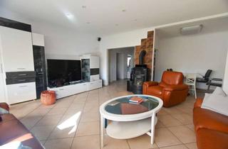 Reihenhaus kaufen in 22846 Norderstedt, 170 m² Gesamtfläche – modernes Reihenhaus mit ausgebautem Untergeschoss