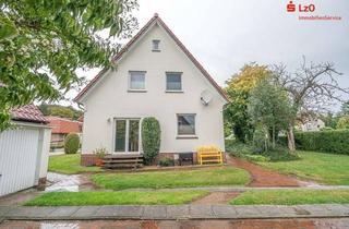 Haus kaufen in 26316 Varel, Idyllisches Wohnen auf großem Grundstück in Varel