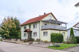 Mehrfamilienhaus kaufen in 79771 Klettgau, Vielseitiges Mehrfamilienhaus in Klettgau-Erzingen – mit Garten und Entwicklungspotenzial