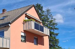 Wohnung kaufen in 71101 Schönaich, Sonnige 4 Zimmer Dachgeschosswohnung in Schönaich Garage und Stellplatz vorhanden