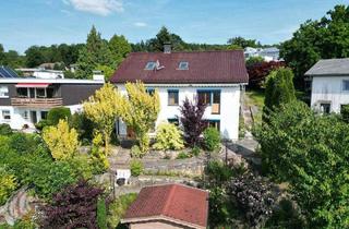 Einfamilienhaus kaufen in 34308 Bad Emstal, Bad Emstal - Einfamilienhaus mit liebevoll gestaltetem Gartenparadies und Ausbaupotenzial im Dachgeschoss - mit toller Fernsicht in Bad Emstal-Sand