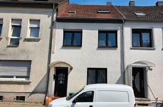 Haus kaufen in 66773 Schwalbach, Schwalbach - Ein- bis Zweifamilienhaus für Handwerker.