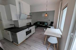 Wohnung kaufen in 21077 Hamburg, Hamburg - exklusive Terrassenwohnung mit exk Garten und Sauna voll sanierte