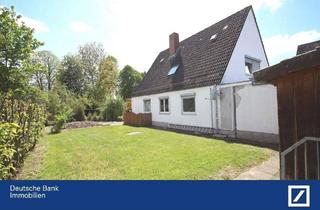 Haus kaufen in 37589 Kalefeld, Kalefeld - Drei Wohnungen und große Lagerhalle mit schönem Garten und Garage!