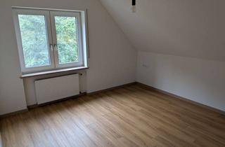 Wohnung mieten in Kelberger Straße 44, 56812 Cochem, Helle 3-Zimmer Dachgeschosswohnung mit Balkon in Cochem