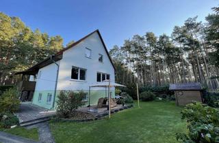 Einfamilienhaus kaufen in 14947 Nuthe-Urstromtal, Einfamilienhaus in Nuthe-Urstromtal mit großzügigem Keller, großer Garage, Kamin und PV-Anlage