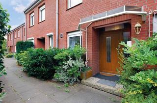 Haus kaufen in 25469 Halstenbek, Großzügig auf vier Etagen: Garten, Balkon, EBK, Gäste-WC, Keller und Hobbyräume in ruhiger Lage