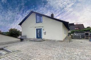 Einfamilienhaus kaufen in 91365 Weilersbach, Attraktives Einfamilienhaus mit kernsanierter Einliegerwohnung inkl. großer Garage und Pool