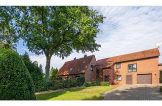Haus kaufen in 49419 Wagenfeld, Vielseitiges Haus mit zwei Wohneinheiten und zusätzlichem großen Baugrundstück in Wagenfeld
