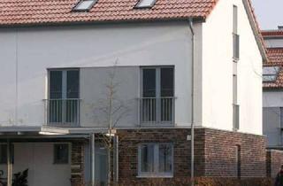 Haus mieten in 28357 Lehesterdeich, Horn-Lehe, Nähe Lehester Deich: Reihenendhaus in ruhiger Wohnstraße