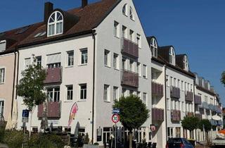 Wohnung kaufen in 85276 Pfaffenhofen, Kapitalanleger aufgepasst! Zentrale Dachgeschosswohnung in Pfaffenhofen a.d.Ilm zu verkaufen!