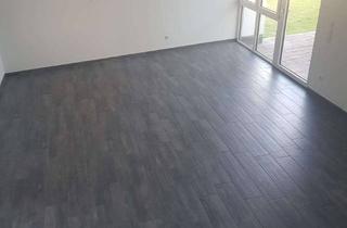 Wohnung mieten in 72582 Grabenstetten, Helle 3,5-Zimmer Wohnung mit Balkon in Grabenstetten