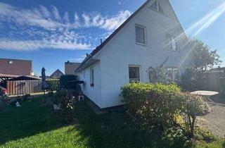 Haus kaufen in 19386 Lübz, Zweifamilienhaus in schöner Ortsrandlage