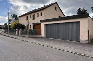 Haus kaufen in Gutenbergstraße 13a, 86356 Neusäß, Zweifamilienhaus mit Charme & Privatsphäre in Toplage von Neusäß