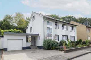 Haus kaufen in 49186 Bad Iburg, Seltene Gelegenheit in Bad Iburg – Zweifamilienhaus mit großem Garten & Blick ins Grüne