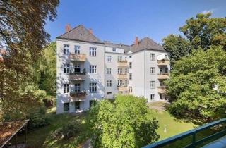 Wohnung kaufen in Unter Den Eichen 53, 12203 Berlin, Berlin - Altbaucharme mit hohen Decken & Balkon am botanischen Garten (keine Provision)